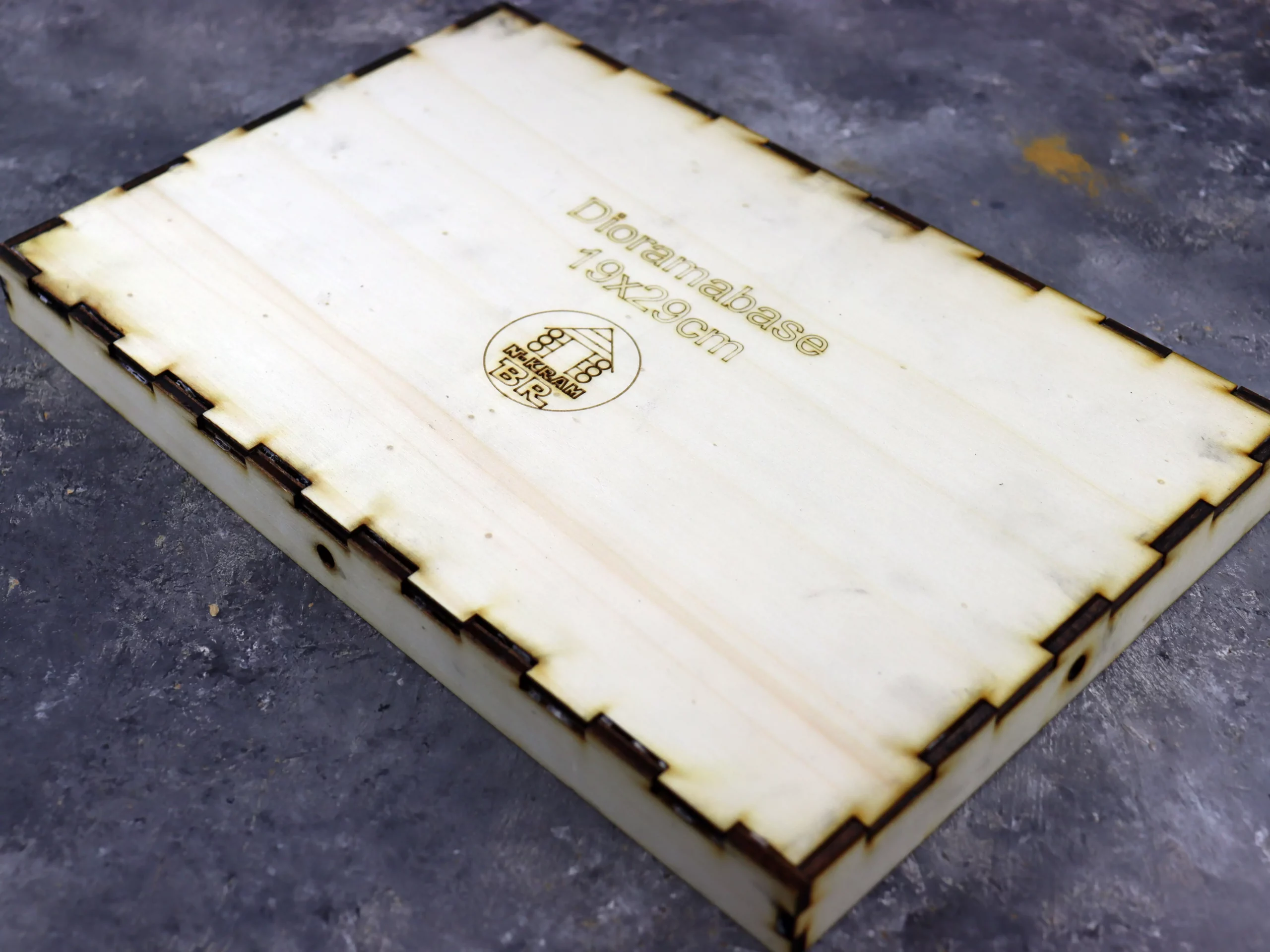 Dioramaunterbau Dioramabase 19x29