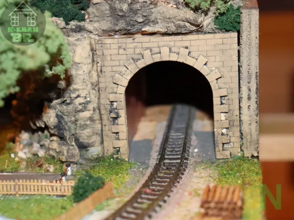 Tunneleinfahrt Modellbahn