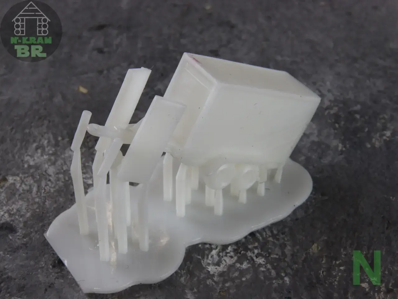 N7032 Kastenanhänger Tandem-Tieflader – Bild 6