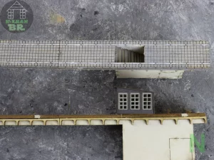 Flexibel baubarer Bahnsteig für die Modellbahn in der Baugröße N