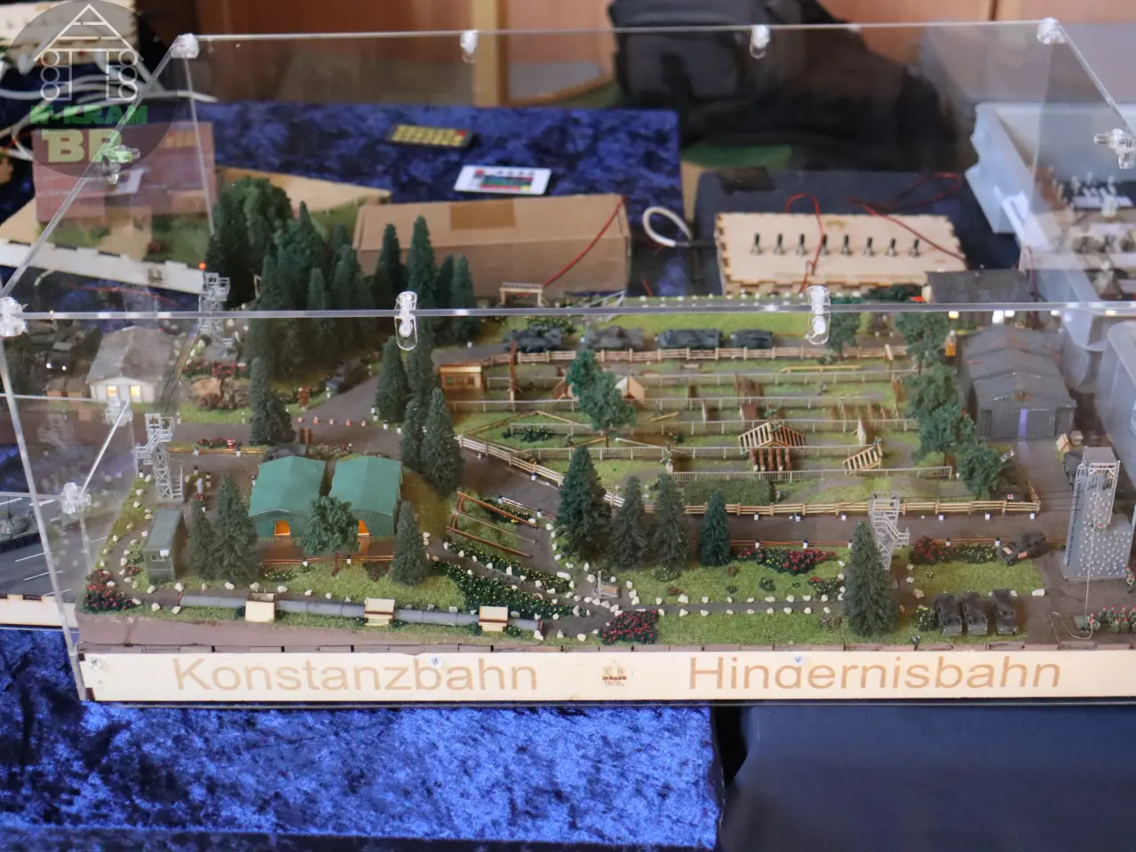 Hindernisbahn im Modell